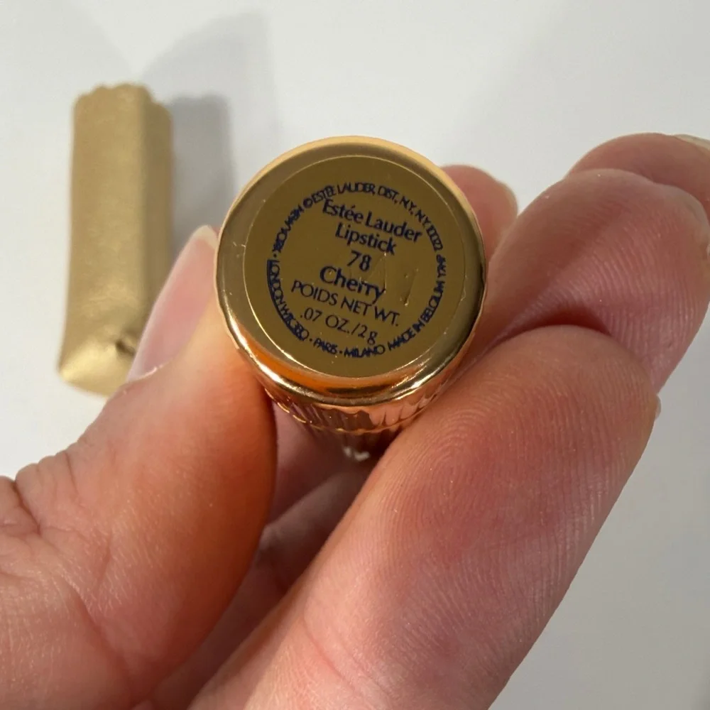 Estee Lauder Matte Red Cherry Lipstick in Gold Tube - Picture 6 of 7
